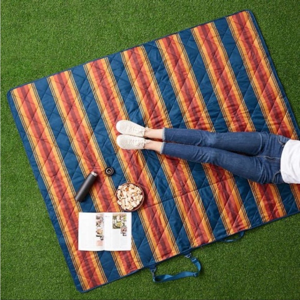 BNWT Pendleton Packable Picnic Blanket